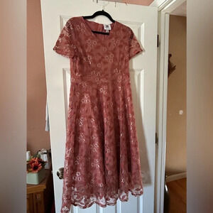 Vicky and Lucas lace overlay Floral Dress large